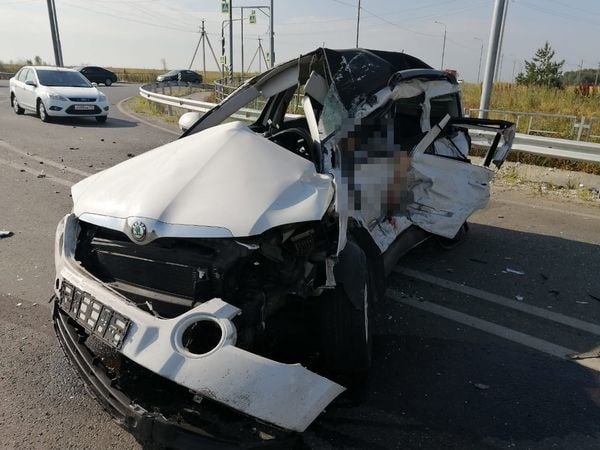 ДТП под Коломной: в результате столкновения автобуса с легковушкой погибла женщина