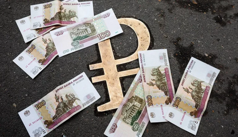 В России появятся новые 100-рублевые банкноты для незрячих