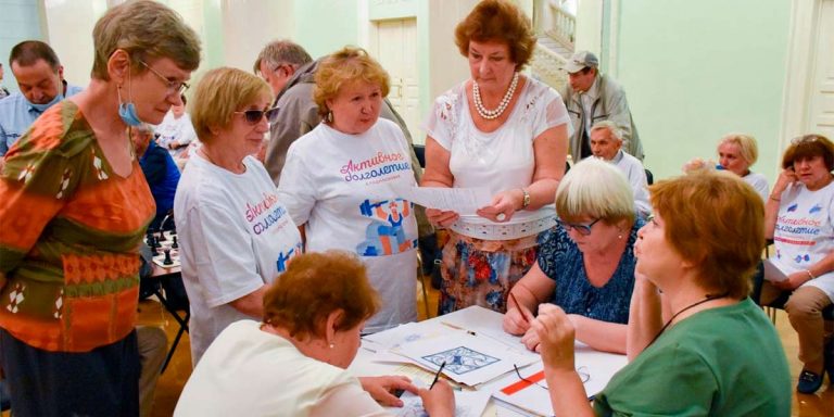 В Подольске пенсионеров начали обучать французскому языку