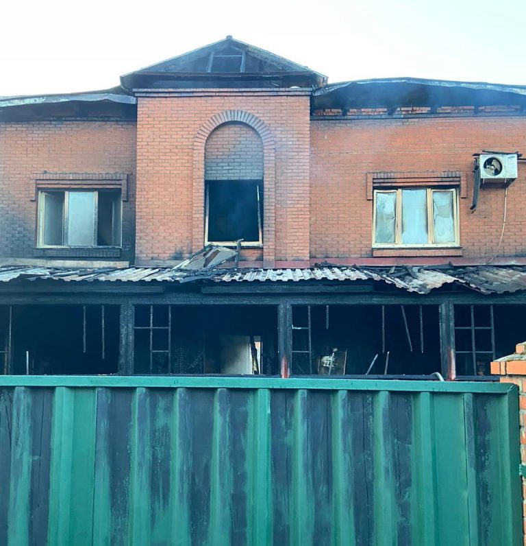Пять человек погибли из-за пожара в жилом доме в Пушкино