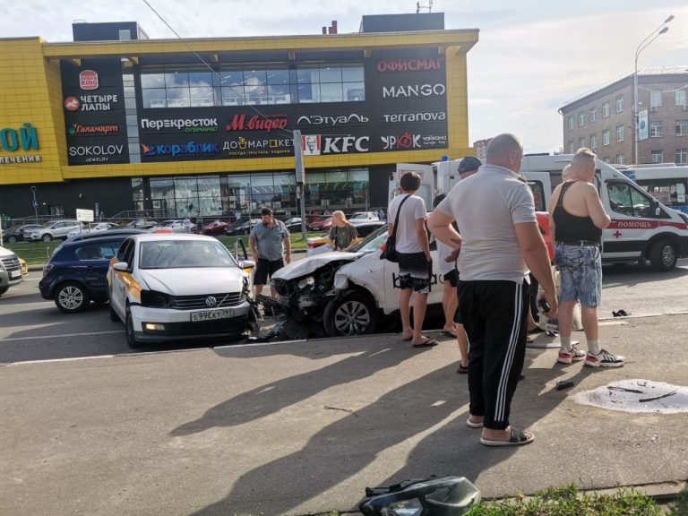 Задержан мужчина, который сбил трёх людей на пешеходном переходе в Люберцах
